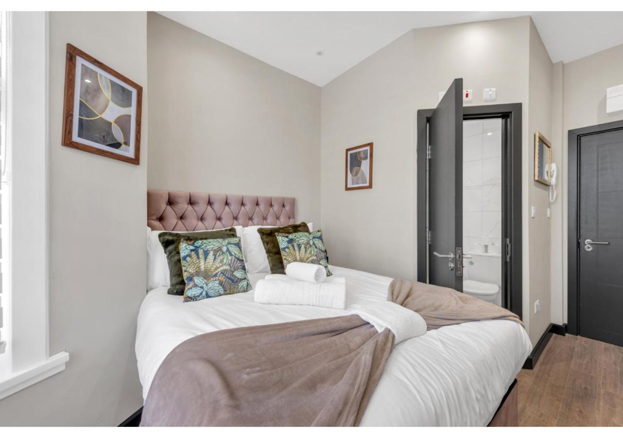 Apartment Escape The Ordinary: Cozy And Charming